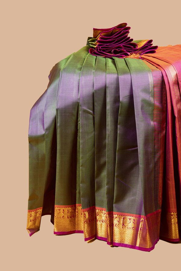 Manthulir Green with Pinkish Orange - Dual Shaded Kanjivaram Silk Saree