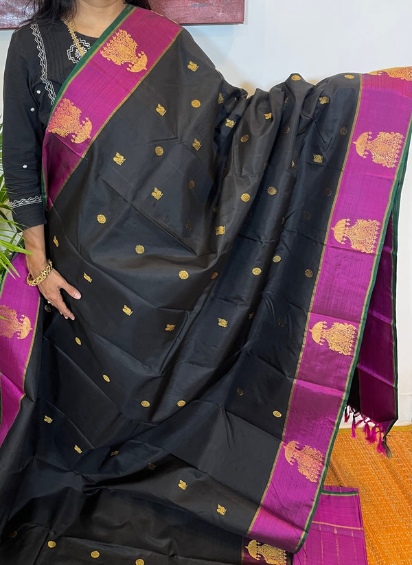 Black and Majenta Kanjivaram Silk Saree