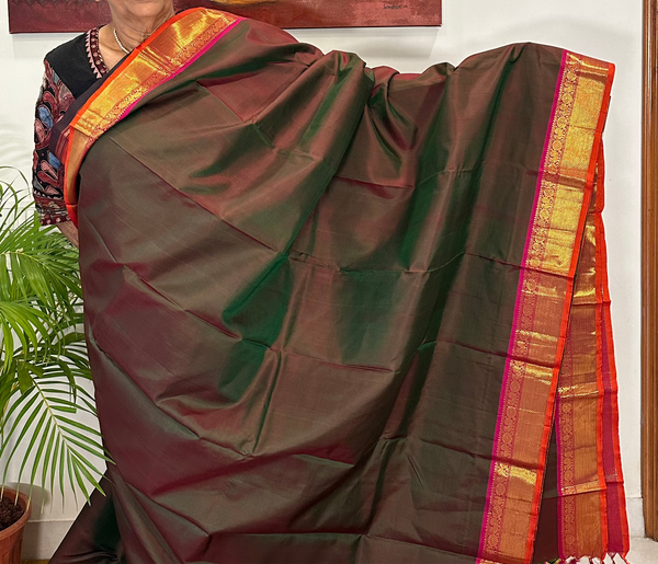 Green (Manthulir) and Majenta Kanjivaram Silk Saree