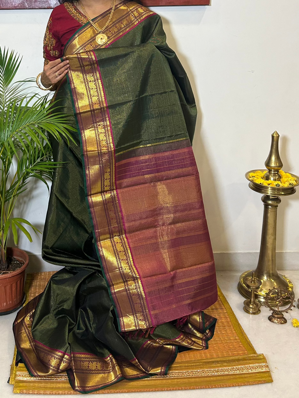 Green Vairoosi Kanjivaram Silk Saree—a blend of classic charm and modern allure